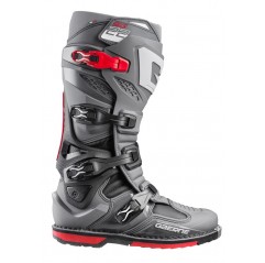 GAERNE (2023) BUTY CROSS SG-22 ANTHRACITE/BLACK/RED KOLOR ANTRACYT/CZARNY/CZERWONY ROZMIAR 45