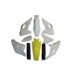 POLISPORT KOMPLET PLASTIKÓW (FULL KIT) HUSQVARNA TE/FE TPI '24-'25 W ZESTAWIE OSŁONY AMORTYZATORÓW KOLOR OEM BIAŁY ŻÓŁTY NIEBIES
